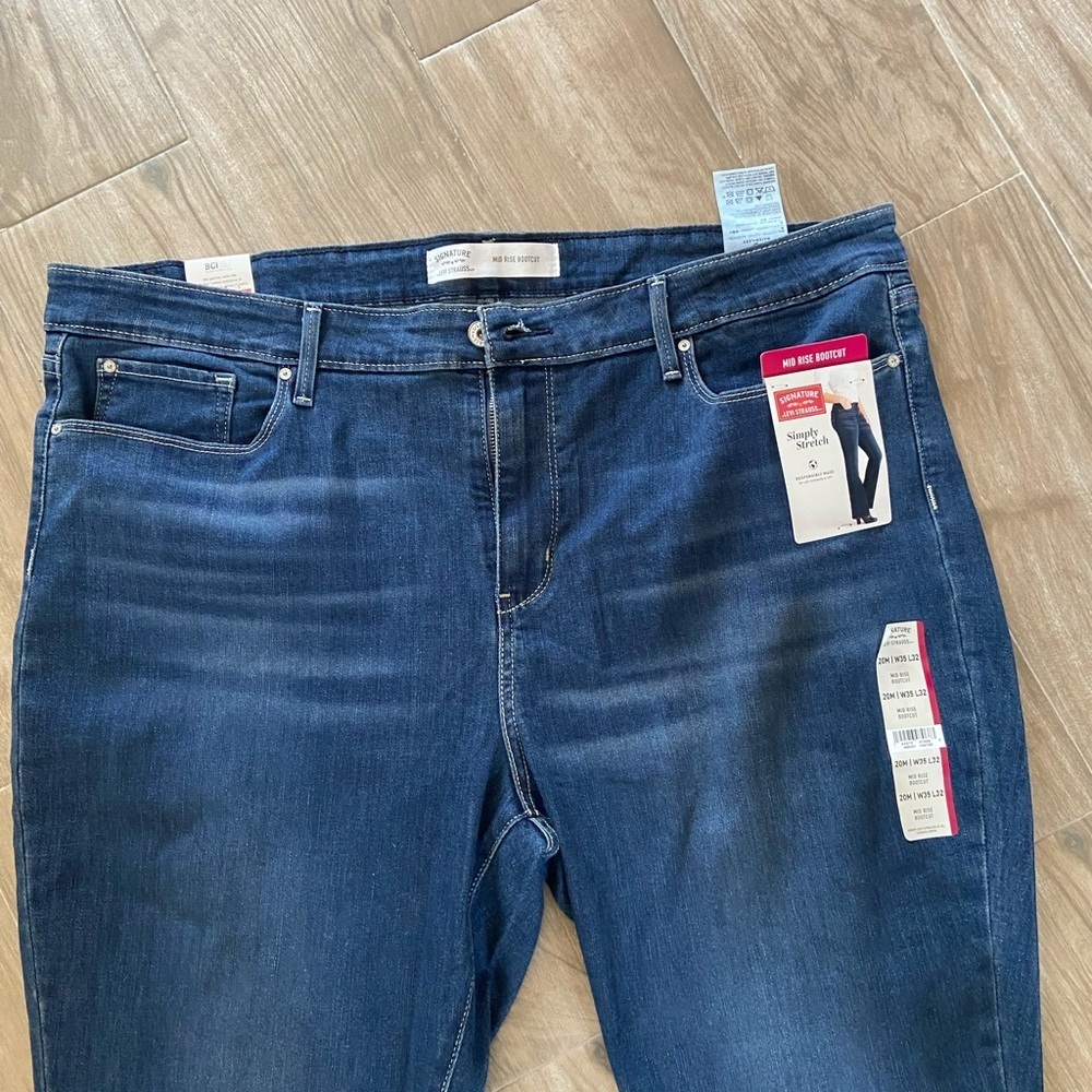 Levi Strauss signature women’s jeans - Picture 4 of 13